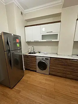 Kirayə verilir 2 otaqlı mənzil 78 m²