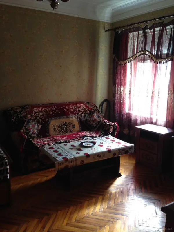 Kirayə verilir 2 otaqlı mənzil 40 m²