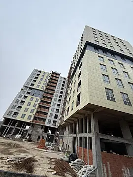 Satılır 3 otaqlı mənzil 139.2 m²