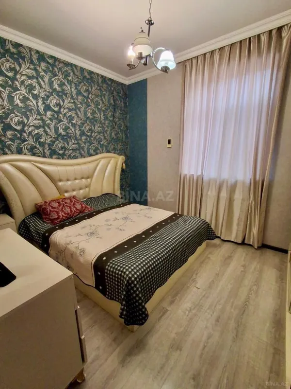 Satılır 5 otaqlı həyət evi 135.7 m²