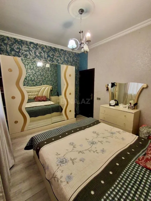 Satılır 5 otaqlı həyət evi 135.7 m²