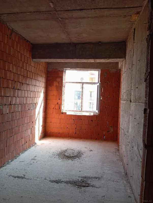 Satılır 2 otaqlı mənzil 103 m²