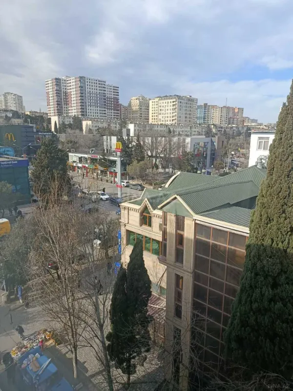 Satılır 3 otaqlı mənzil 58 m²