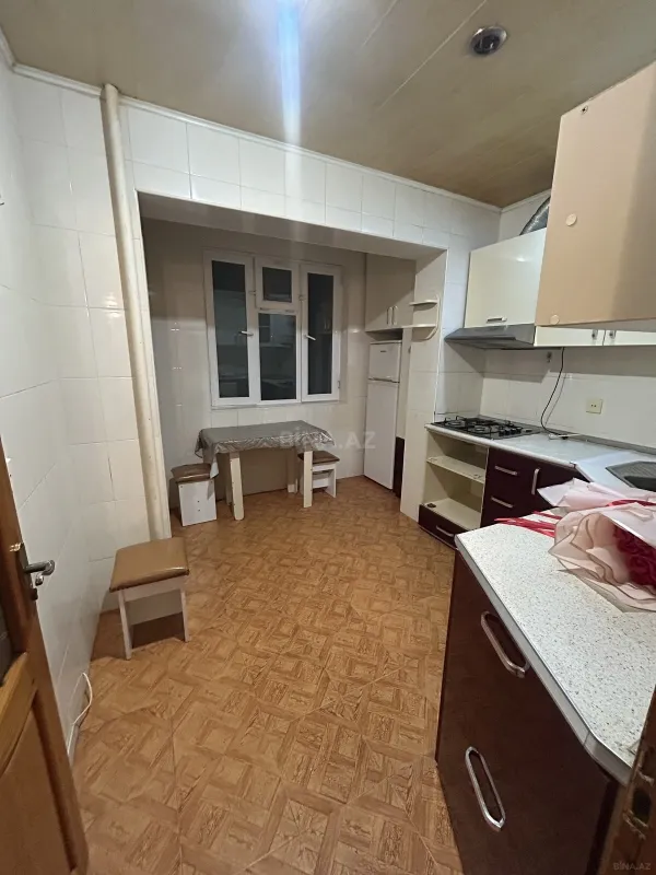 Kirayə verilir 2 otaqlı mənzil 60 m²