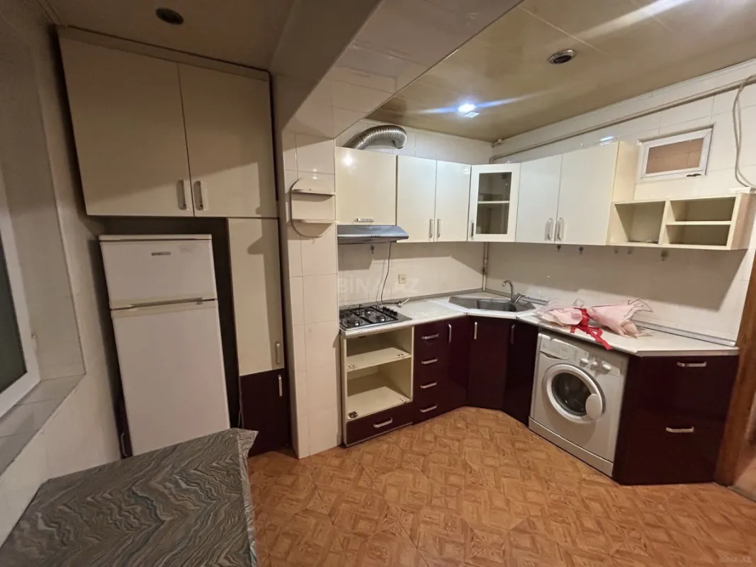 Kirayə verilir 2 otaqlı mənzil 60 m²