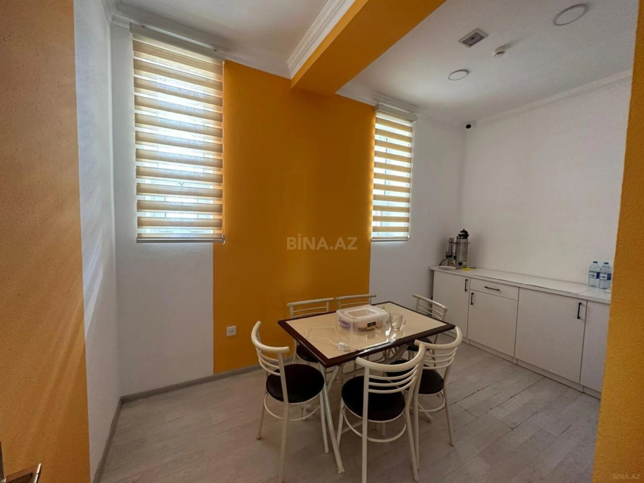 Kirayə verilir 6 otaqlı ofis 180 m²