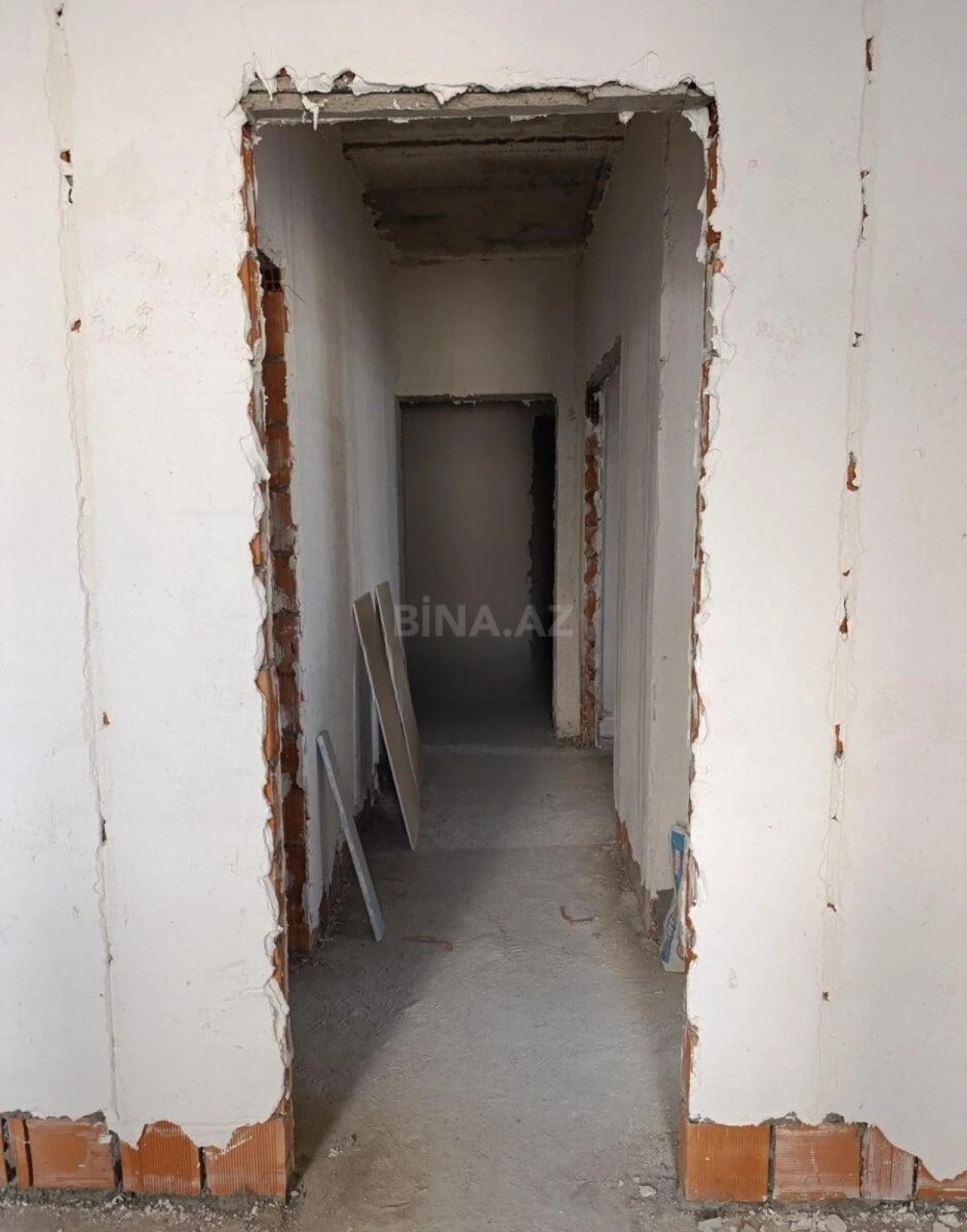Satılır 3 otaqlı mənzil 125 m²