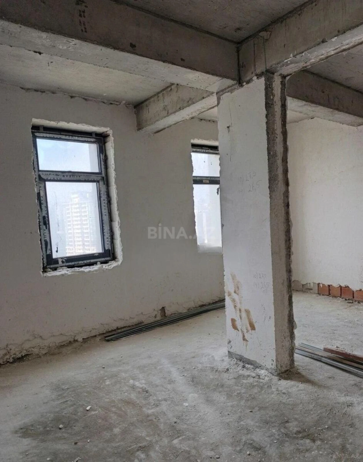 Satılır 3 otaqlı mənzil 125 m²