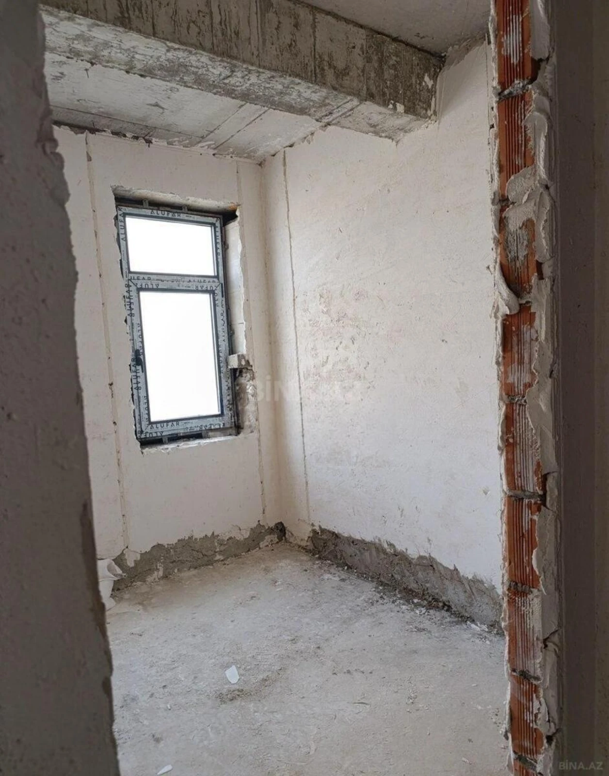 Satılır 3 otaqlı mənzil 125 m²
