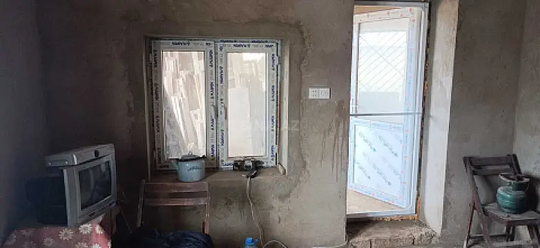 Satılır 2 otaqlı həyət evi 50 m²