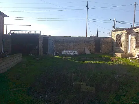 Satılır 2 otaqlı həyət evi 50 m²