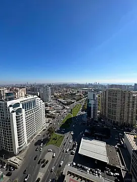 Satılır 2 otaqlı mənzil 109 m²