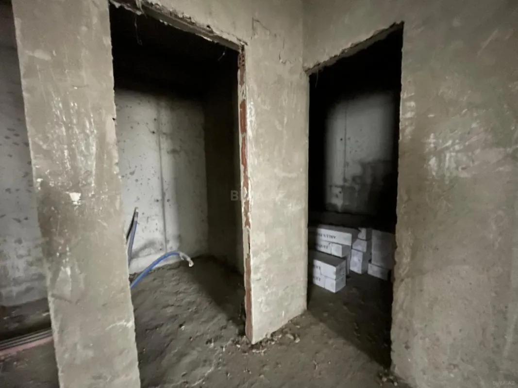 Satılır 2 otaqlı mənzil 109 m²