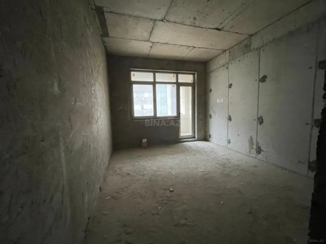 Satılır 2 otaqlı mənzil 109 m²