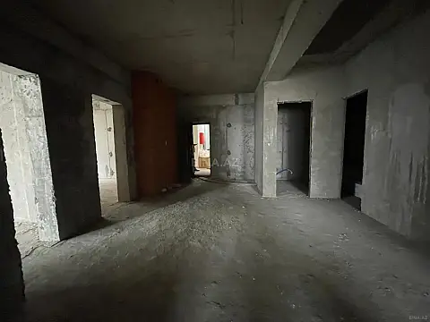 Satılır 2 otaqlı mənzil 109 m²