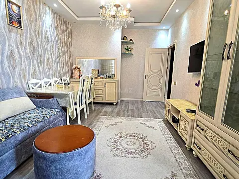 Satılır 2 otaqlı mənzil 62 m²