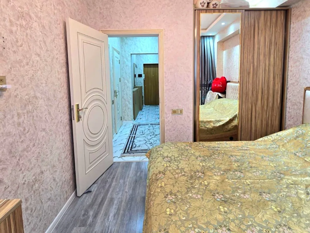 Satılır 2 otaqlı mənzil 62 m²