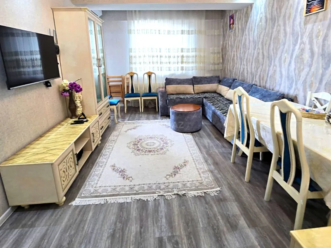 Satılır 2 otaqlı mənzil 62 m²
