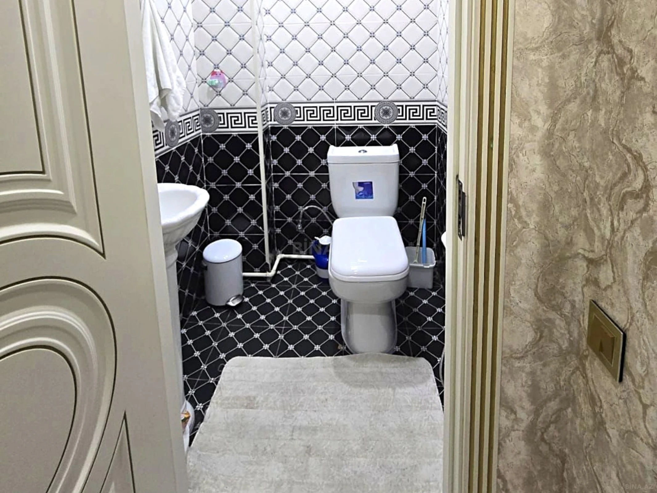 Satılır 2 otaqlı mənzil 62 m²