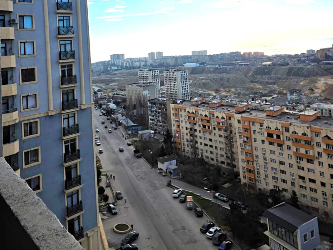 Satılır 2 otaqlı mənzil 62 m²