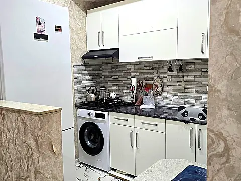 Satılır 2 otaqlı mənzil 62 m²