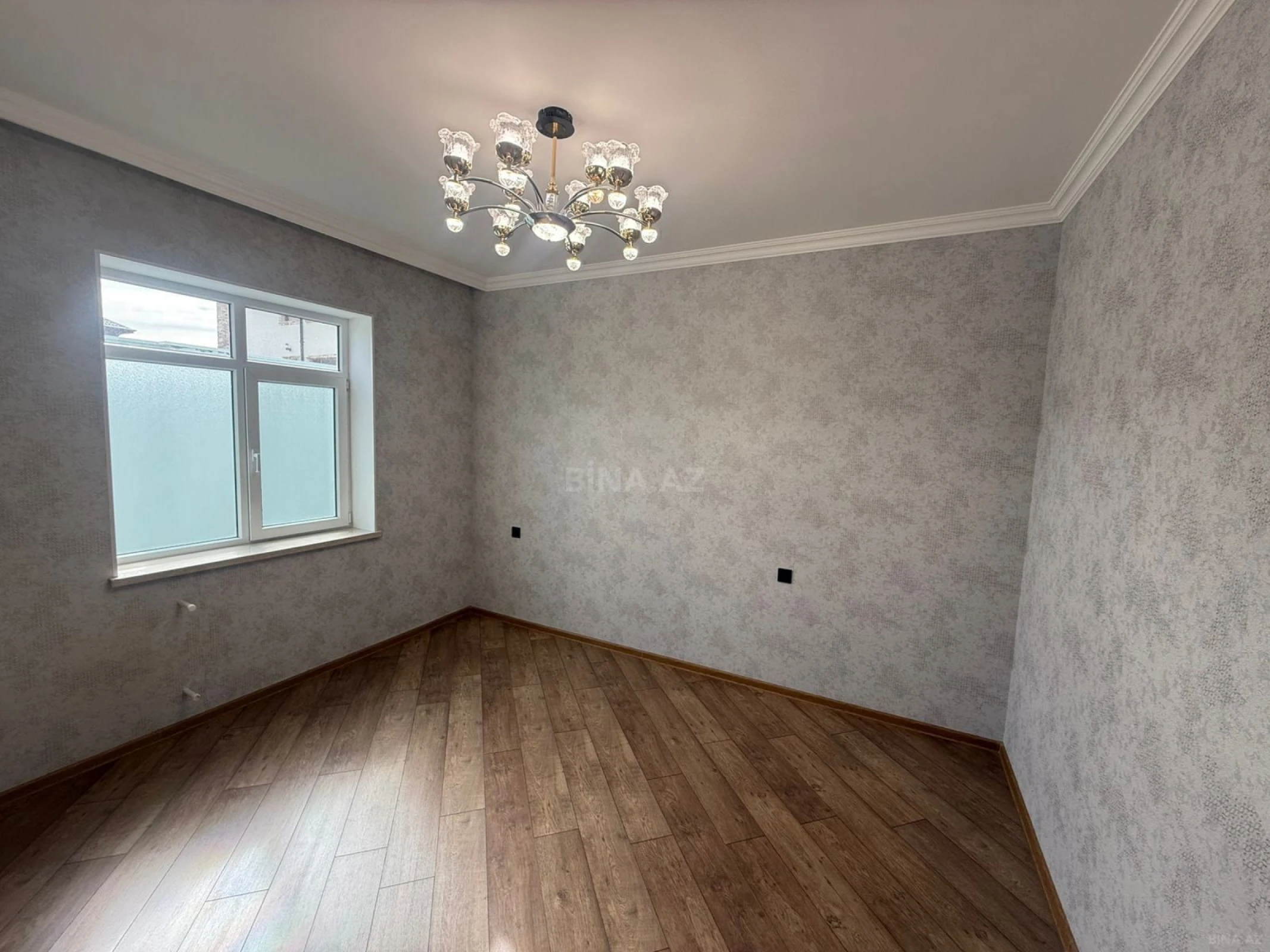 Satılır 4 otaqlı həyət evi 145 m²