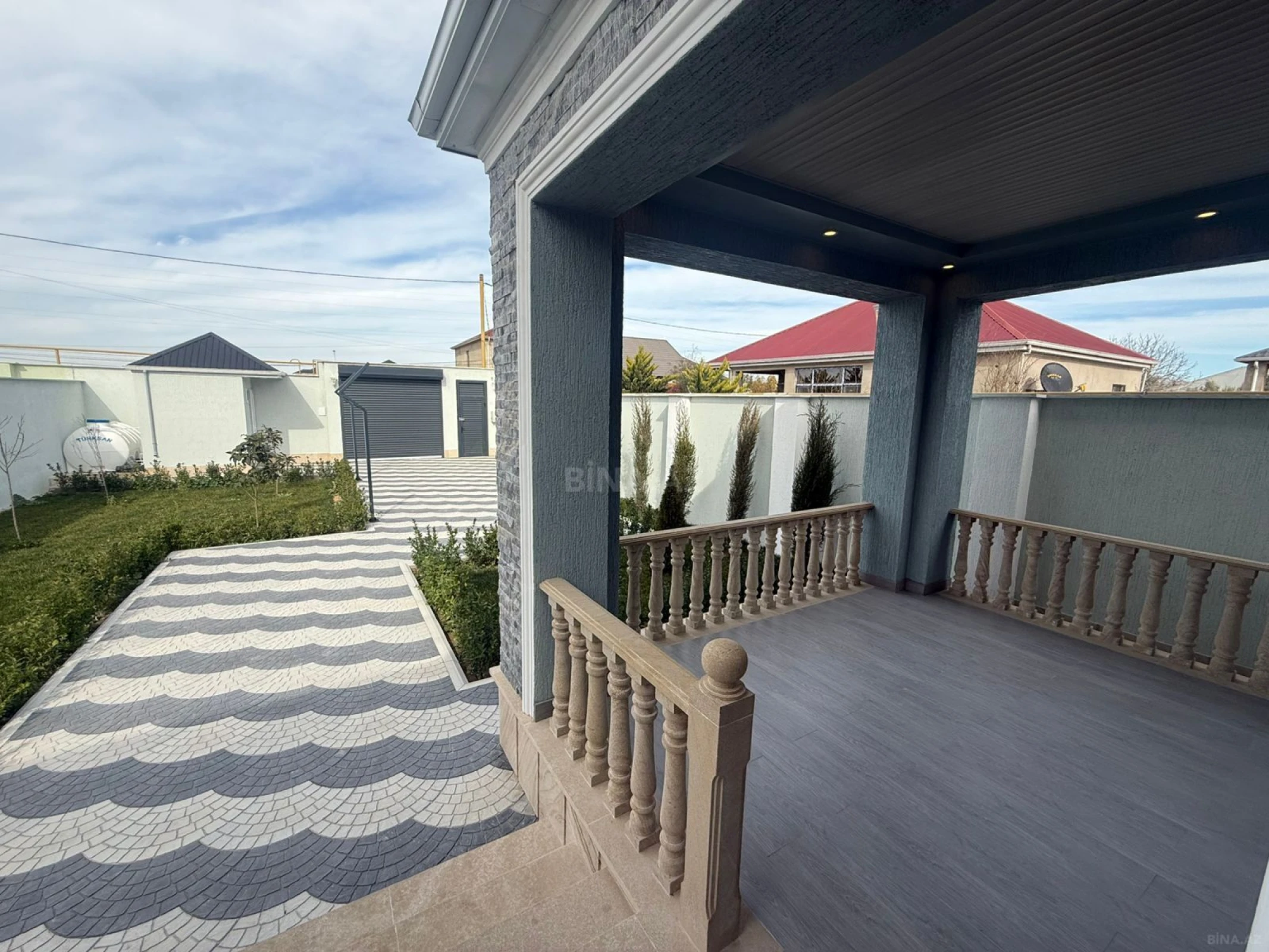 Satılır 4 otaqlı həyət evi 145 m²