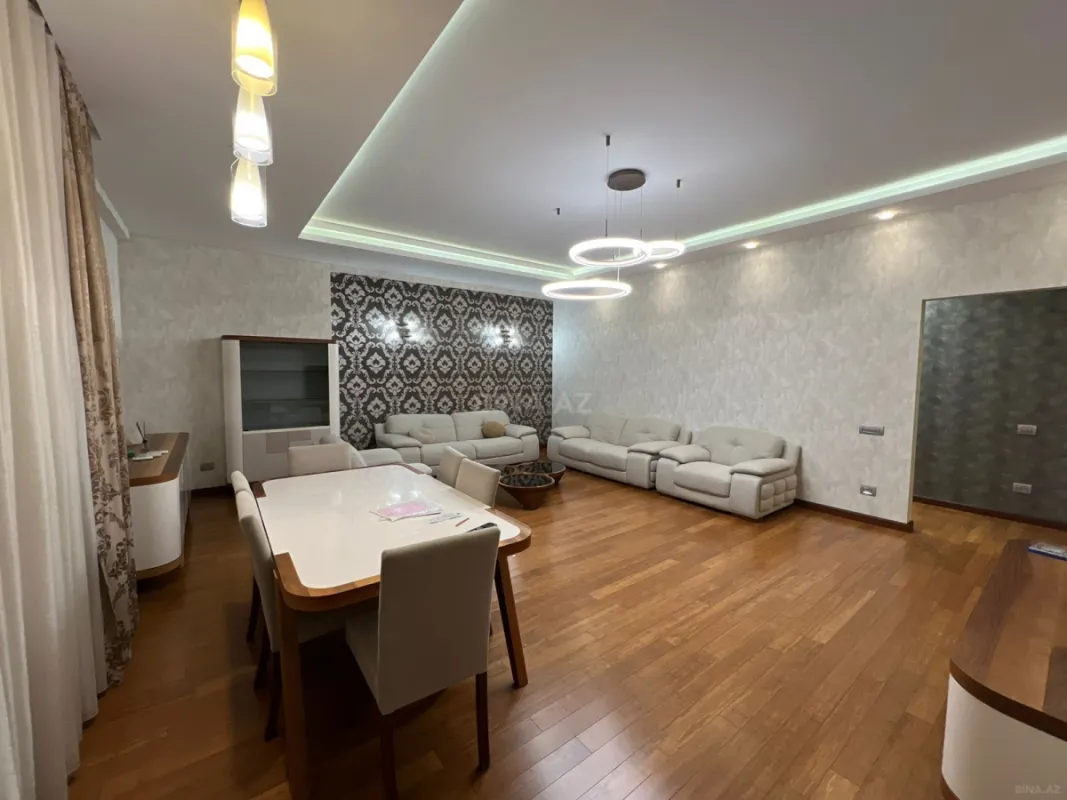 Kirayə verilir 3 otaqlı mənzil 145 m²