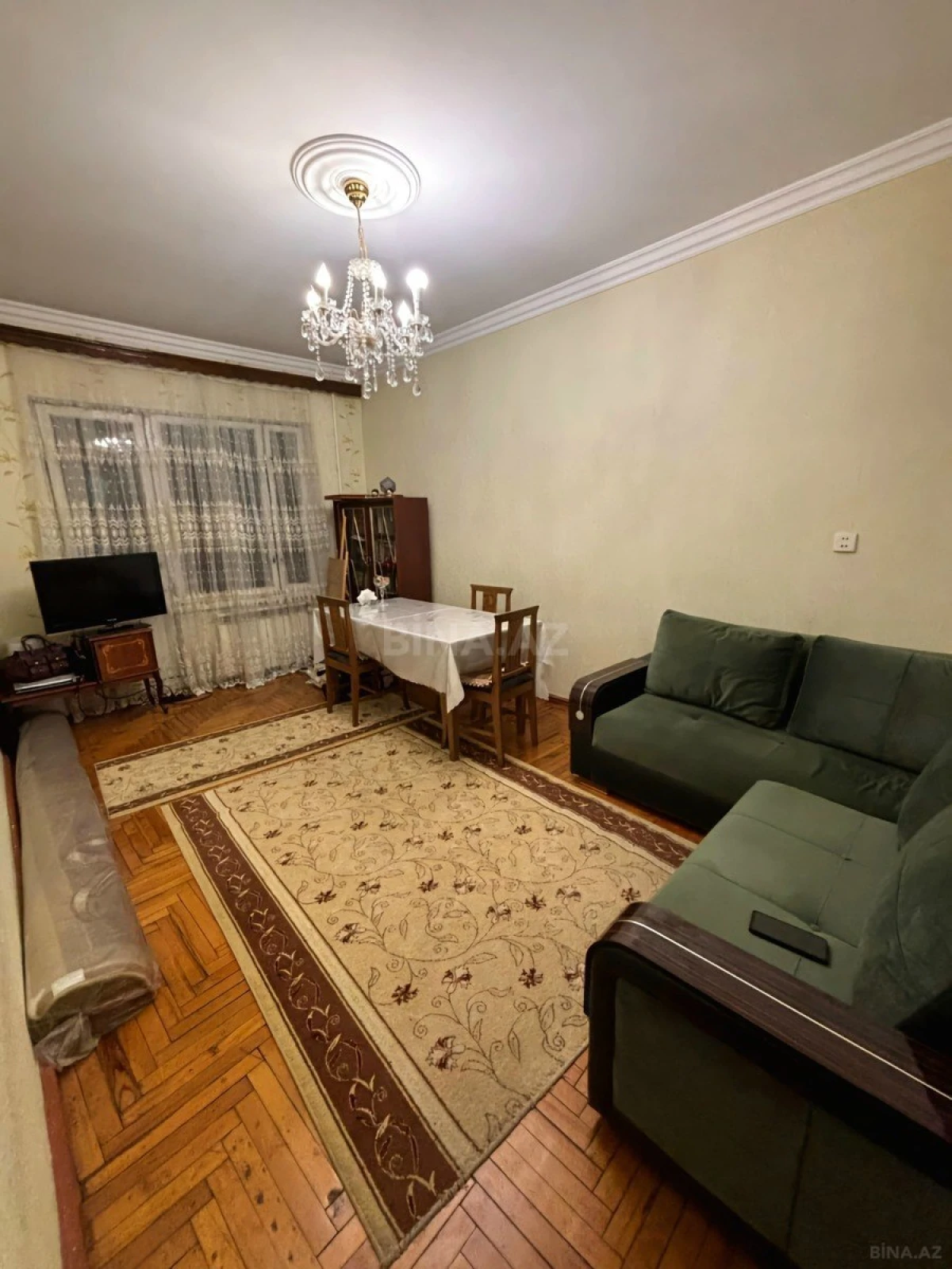 Satılır 4 otaqlı mənzil 110 m²