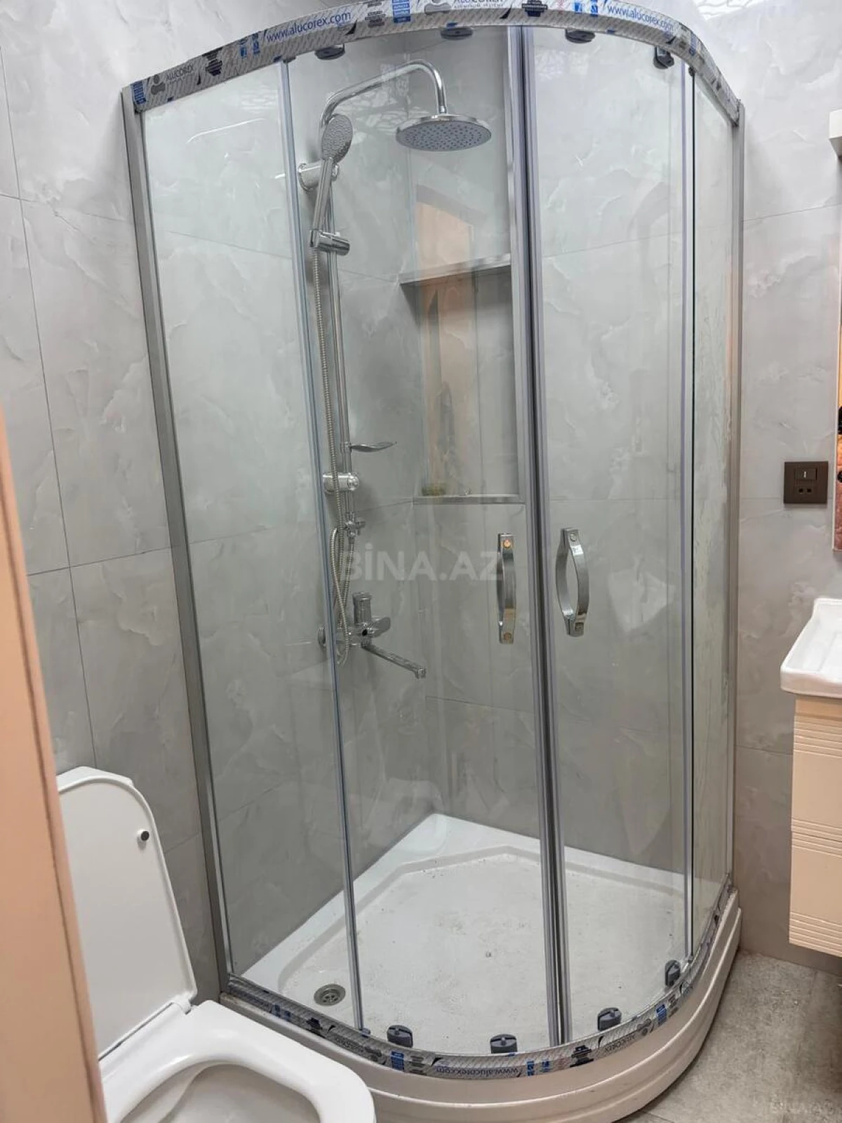 Kirayə verilir 2 otaqlı mənzil 55 m²