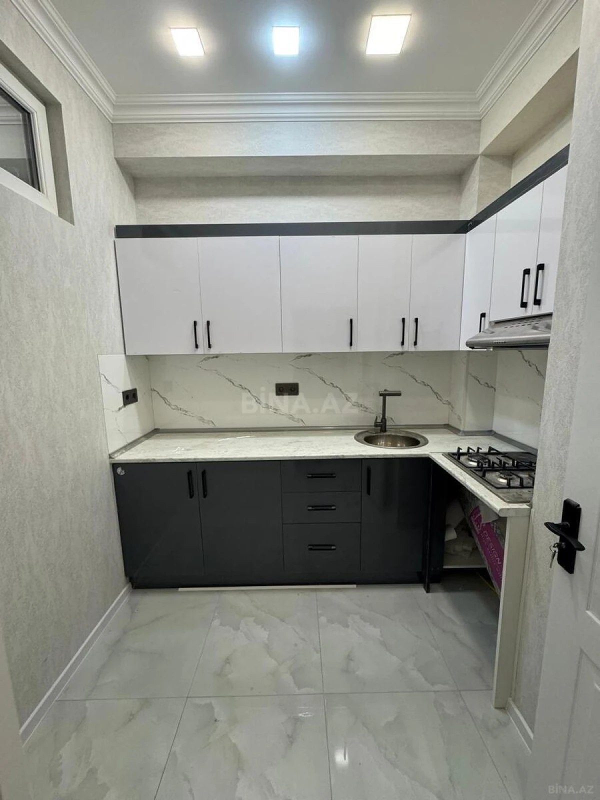 Kirayə verilir 2 otaqlı mənzil 55 m²