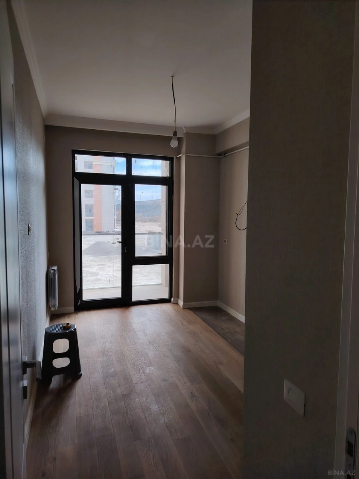 Satılır 3 otaqlı mənzil 83 m²