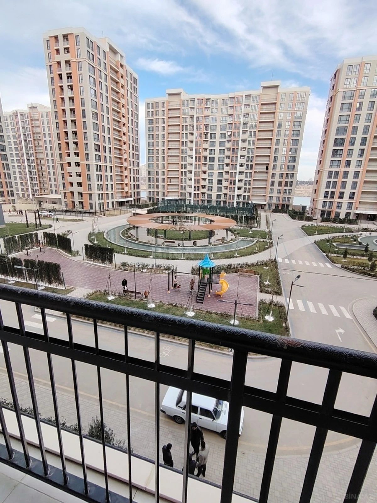 Satılır 3 otaqlı mənzil 83 m²