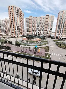 Satılır 3 otaqlı mənzil 83 m²