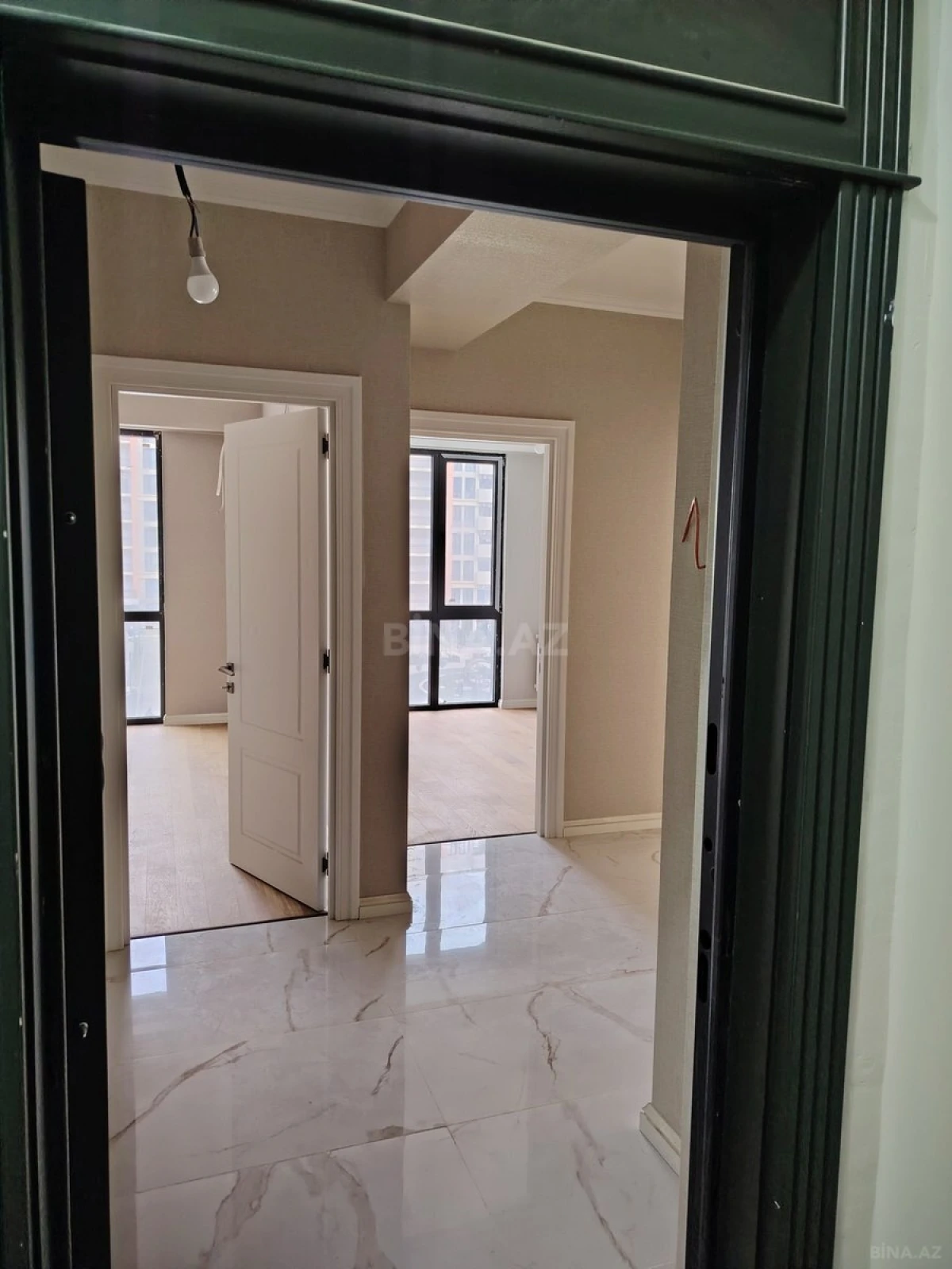 Satılır 3 otaqlı mənzil 83 m²