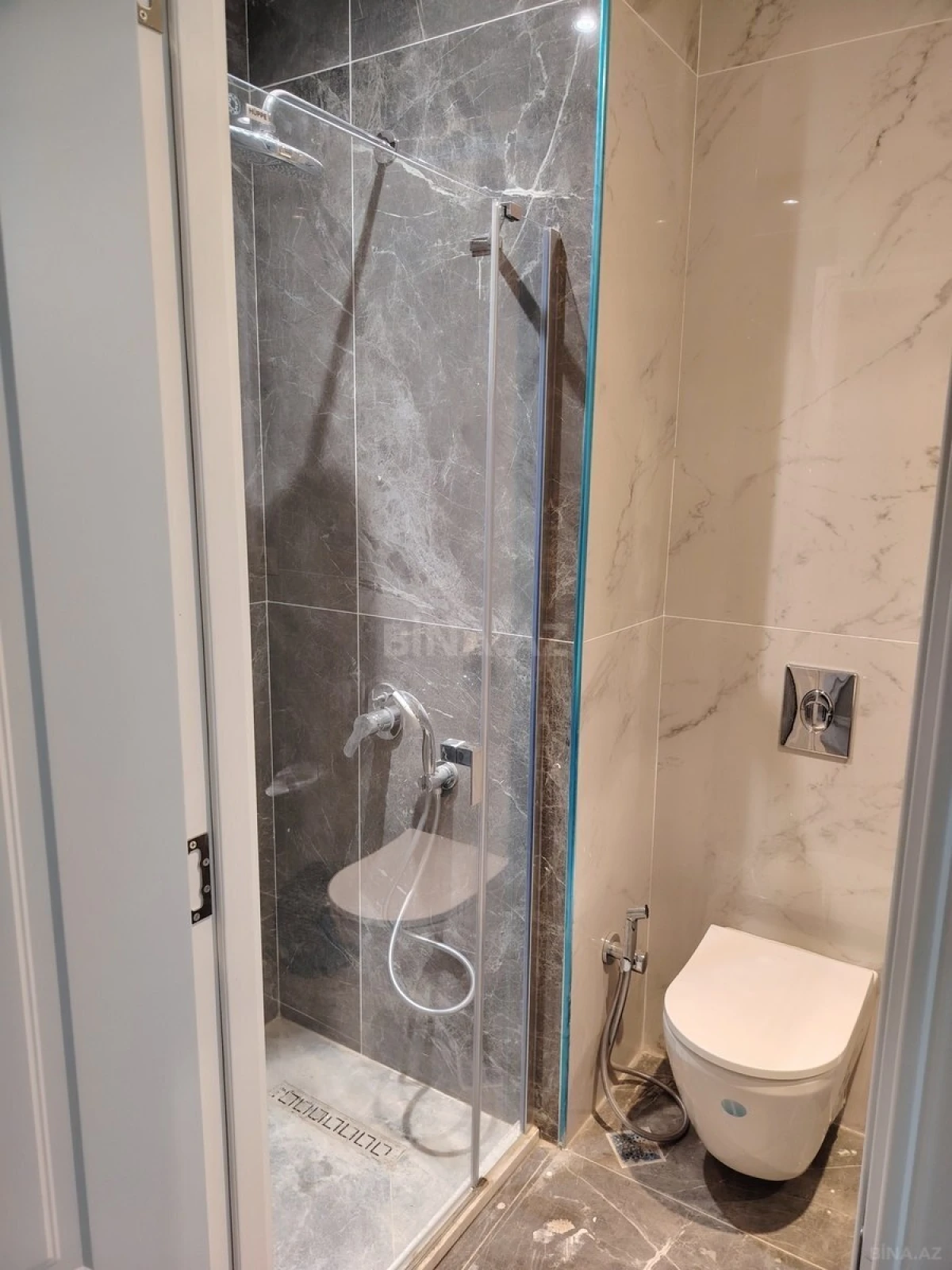 Satılır 3 otaqlı mənzil 83 m²