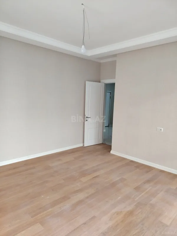 Satılır 3 otaqlı mənzil 83 m²