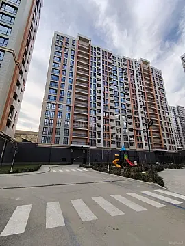 Satılır 3 otaqlı mənzil 83 m²