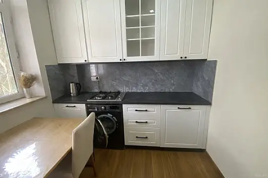 Satılır 2 otaqlı mənzil 70 m²