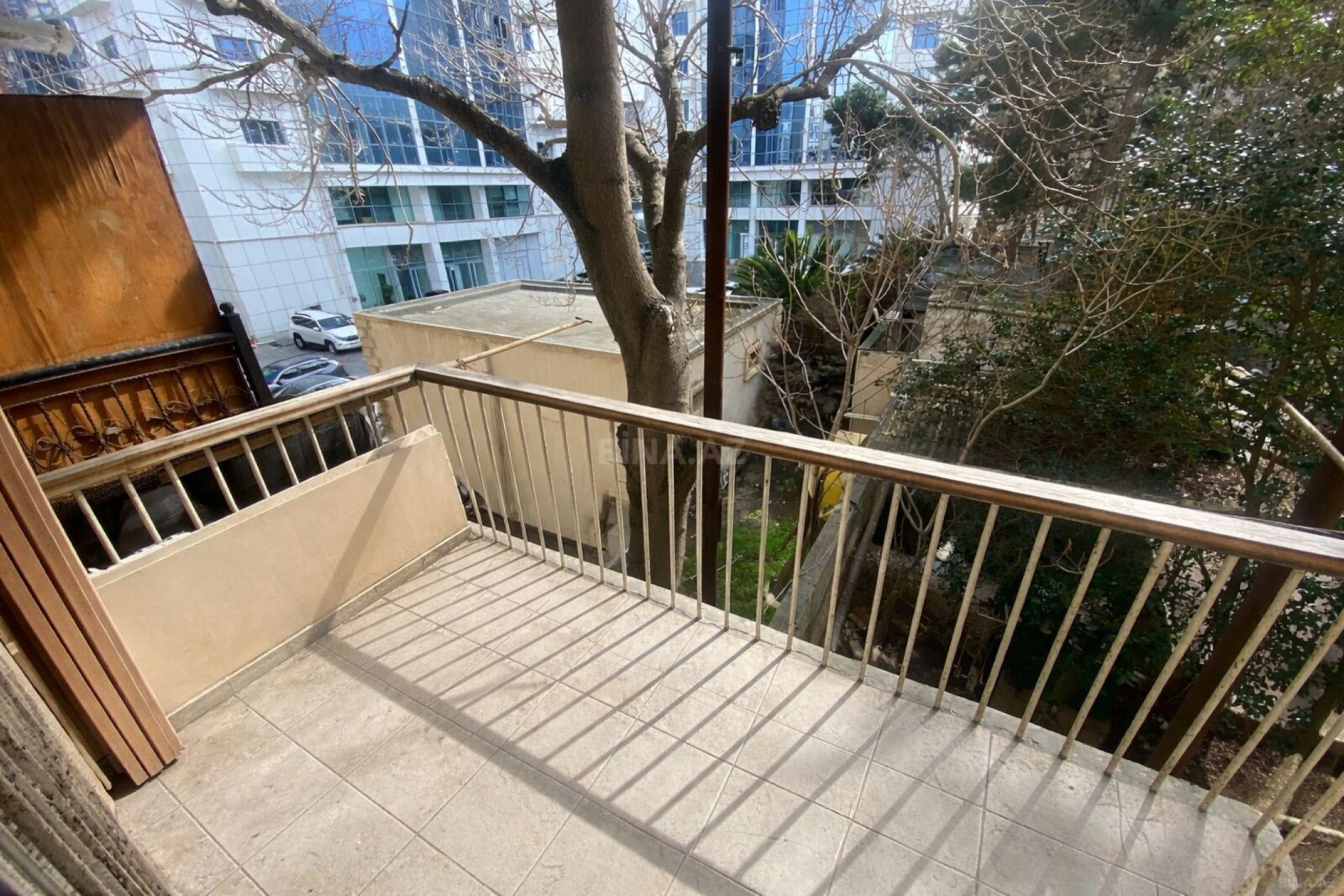 Satılır 2 otaqlı mənzil 70 m²