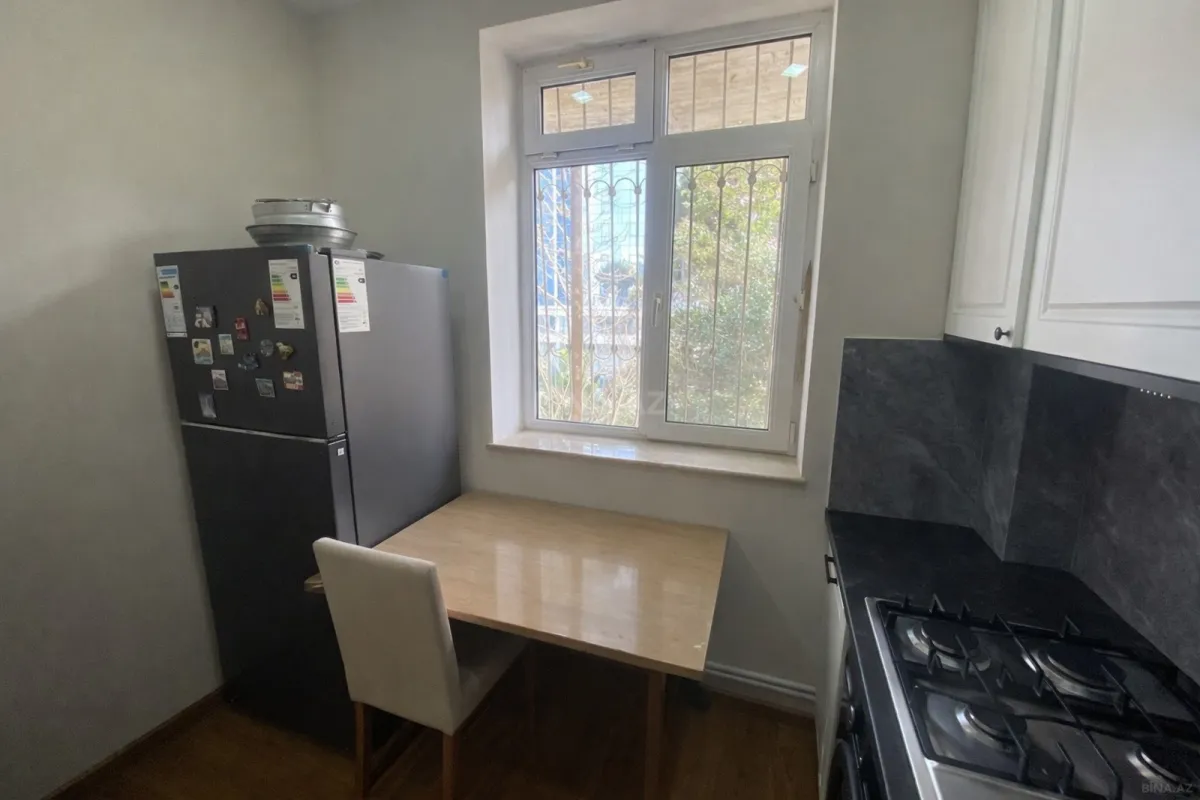 Satılır 2 otaqlı mənzil 70 m²