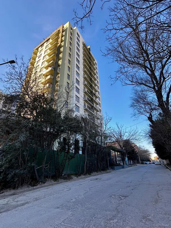 Satılır 2 otaqlı mənzil 70.7 m²