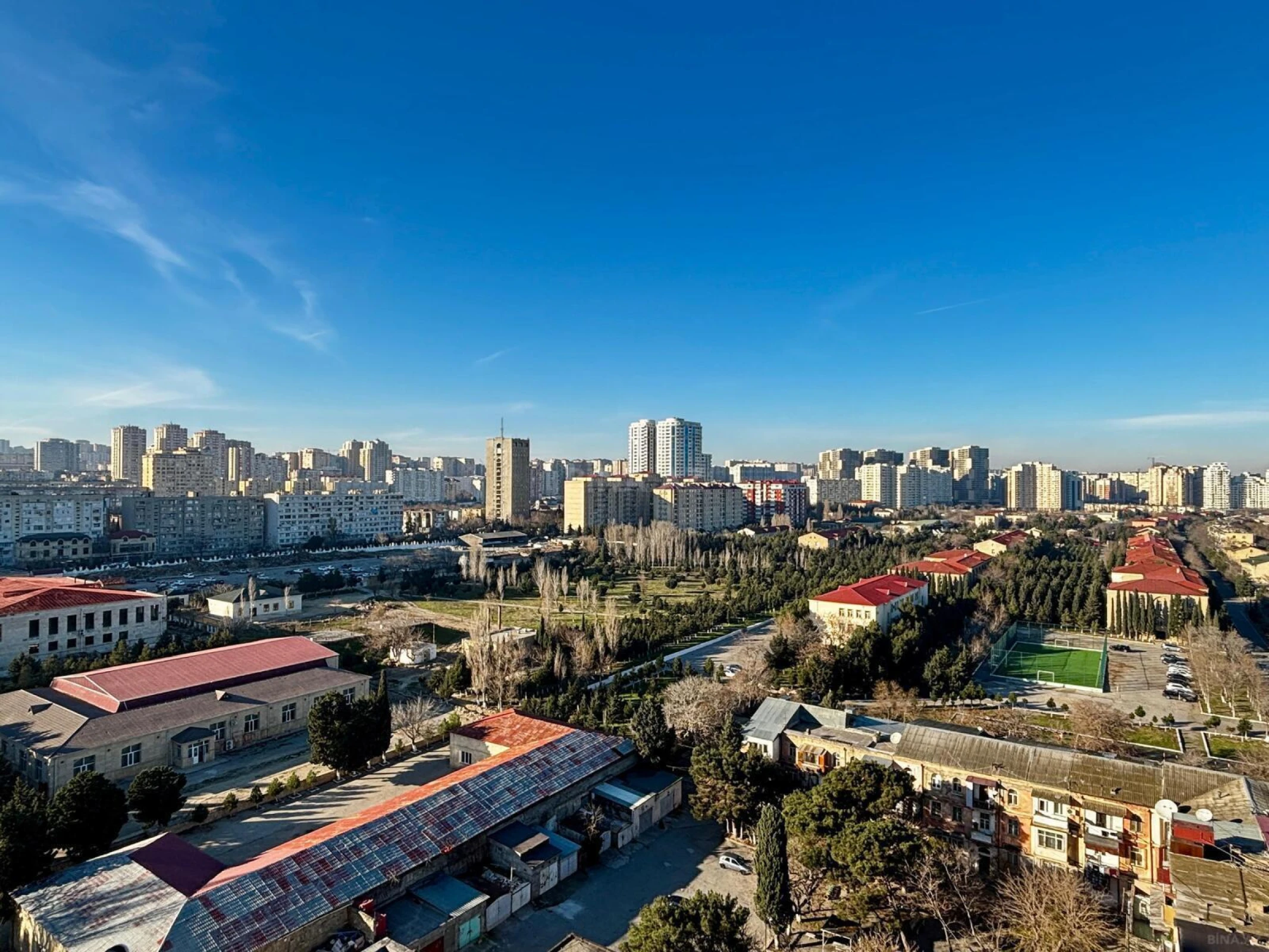 Satılır 2 otaqlı mənzil 70.7 m²