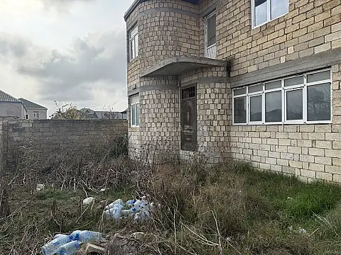 Satılır 4 otaqlı həyət evi 160 m²