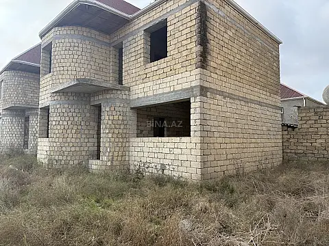 Satılır 4 otaqlı həyət evi 160 m²