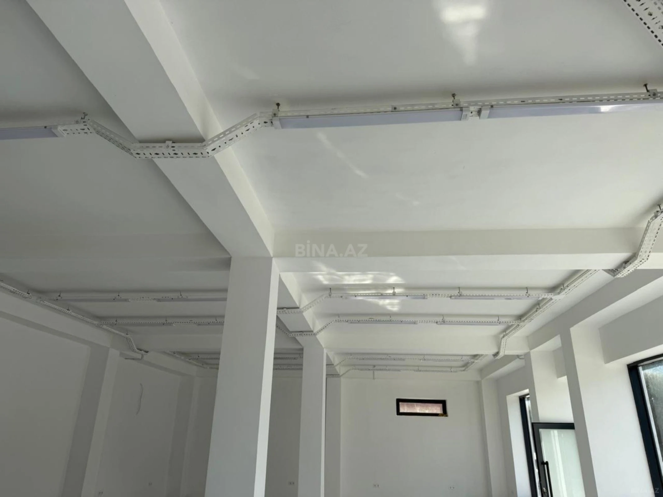 Satılır obyekt 150 m²