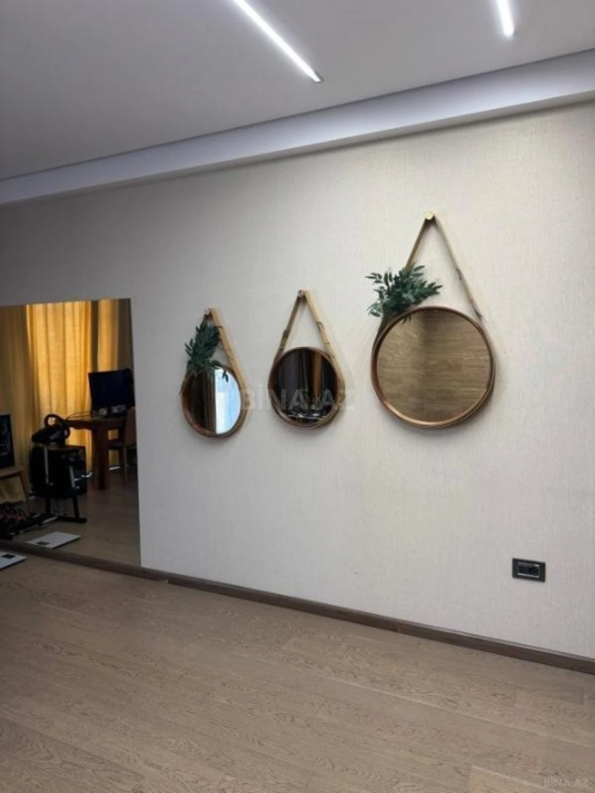 Satılır 2 otaqlı mənzil 55 m²