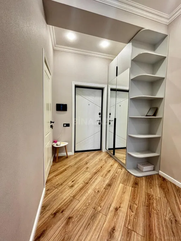 Satılır 2 otaqlı mənzil 60.7 m²