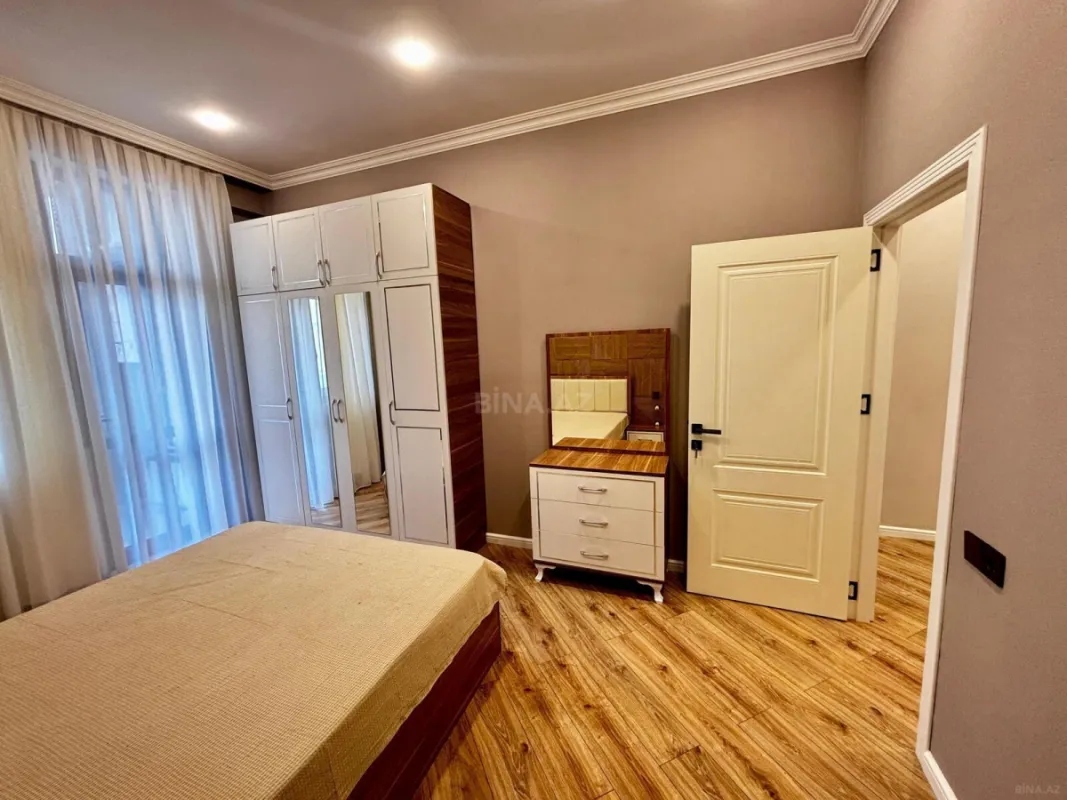Satılır 2 otaqlı mənzil 60.7 m²