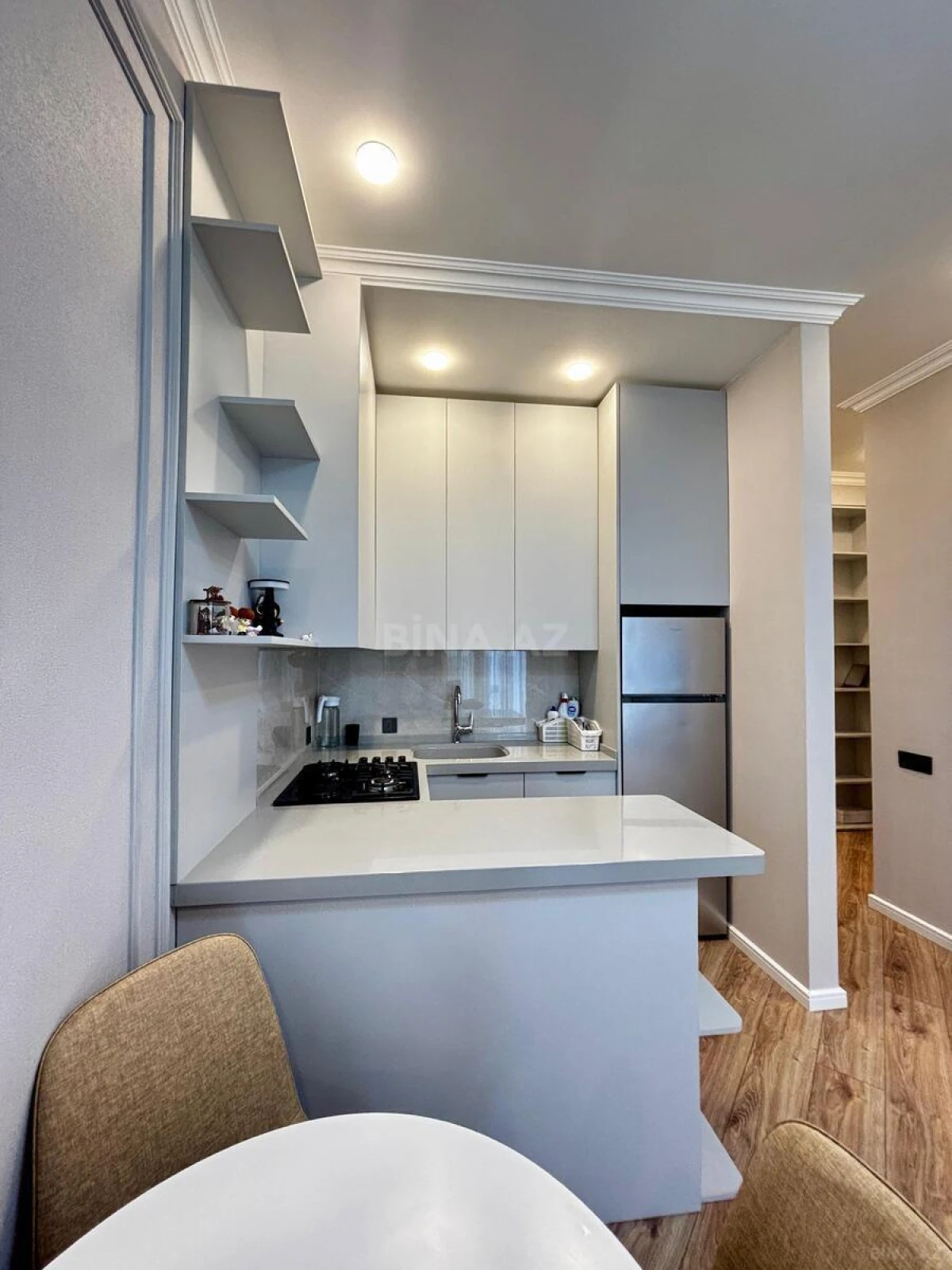 Satılır 2 otaqlı mənzil 60.7 m²